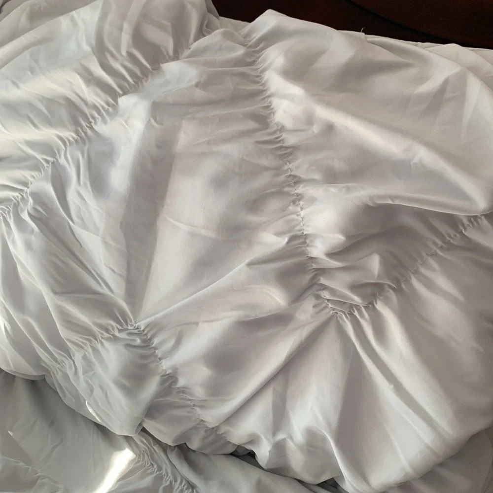 Pottery Barn Dorm Teen Light Gray Comforter Minimalist Bedding Whimsical Waves